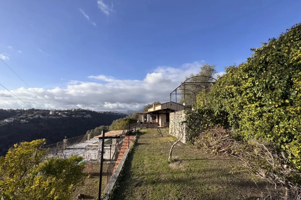 Aed - Villa with Pool on Magnan Corniche, Nice