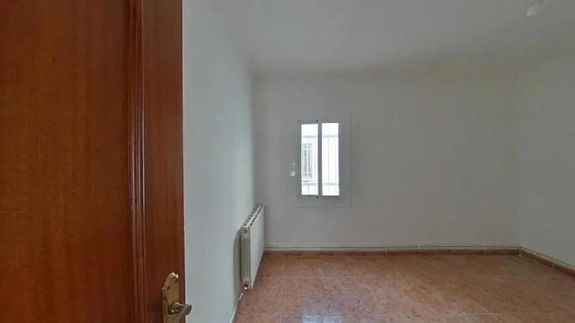 Pièces - Family-orientated Flat with Balcony in Mataró