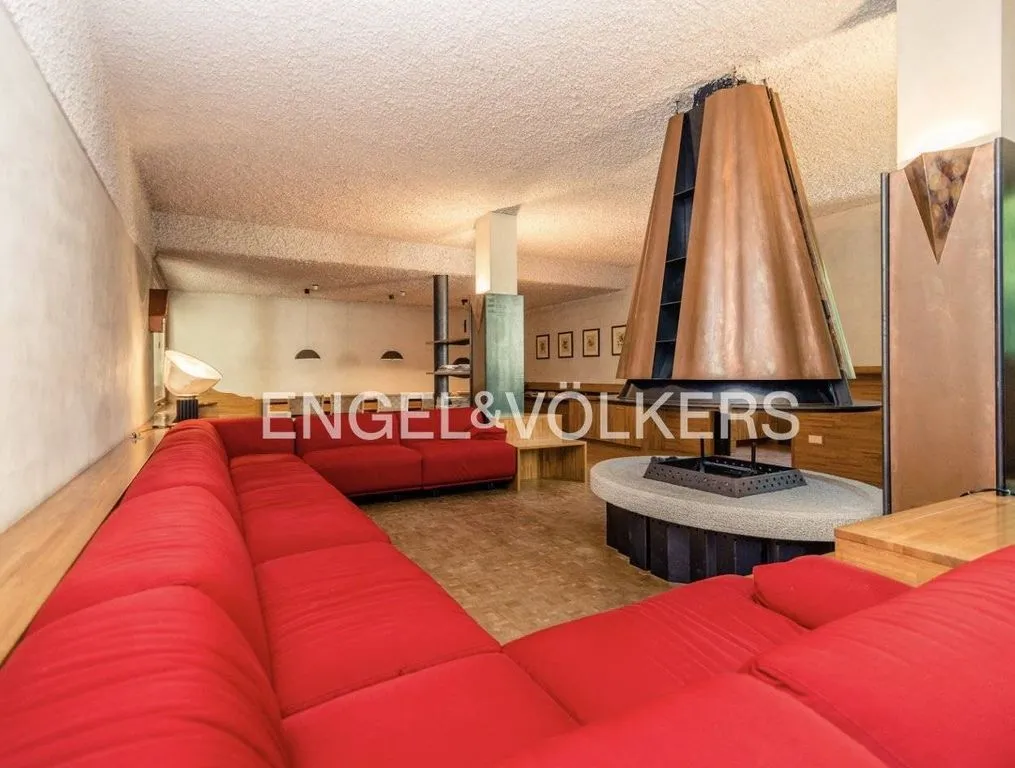 Elutuba - Luxury Villa with Pool in Lipomo, Lombardy
