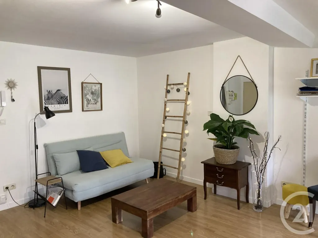 Séjour - Appartement Meublé avec Jardin à Carcassonne