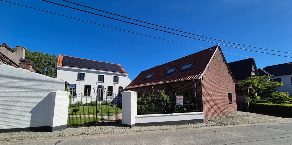Extérieur - Hoeve Rénovée avec Vue Campagne à Sint-Martens-Lierde