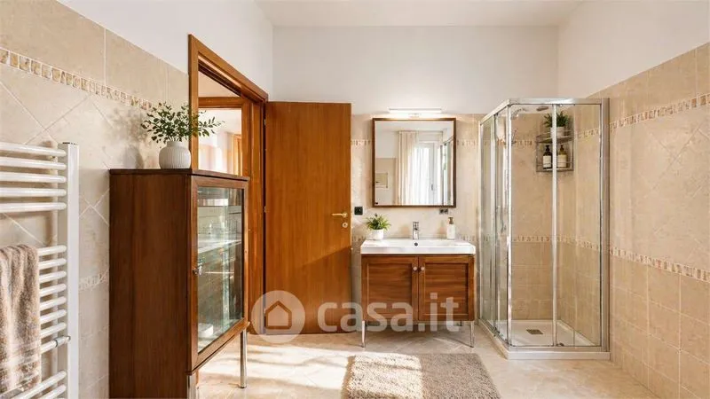 Vannitoad - Spacious 3-Bedroom Apartment in Arcore