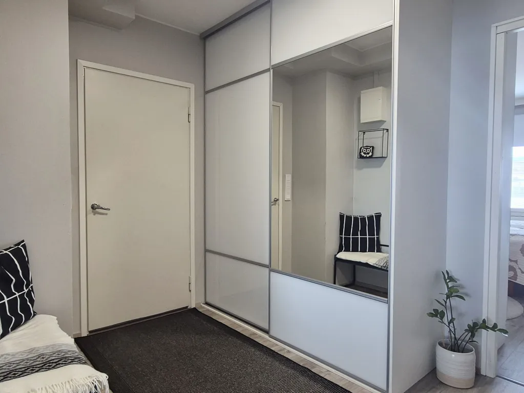 Toad - Bright Apartment with Balcony in Central Lahti