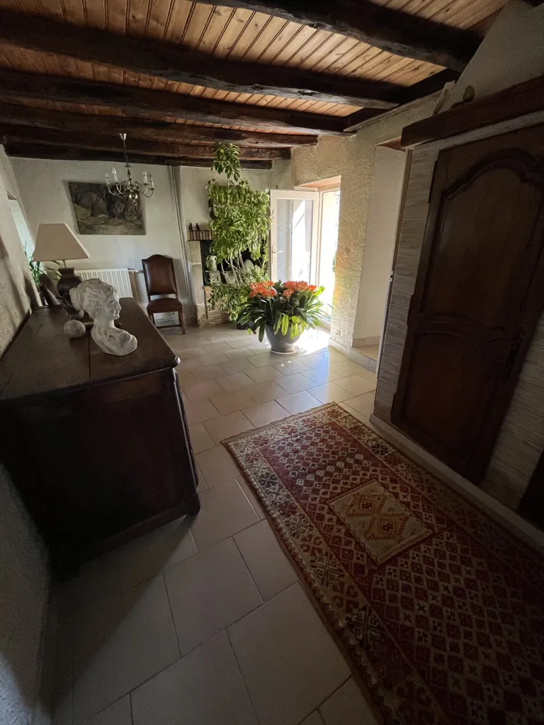 Elutuba - Character House with Valley View in Thouars