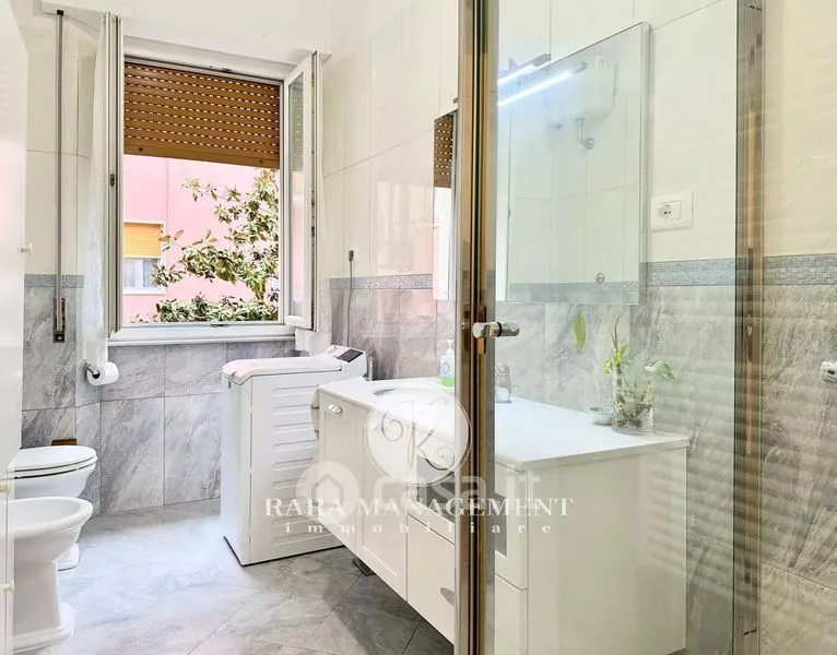 Vannitoad - Centralised Apartment with Four Balconies in Ancona
