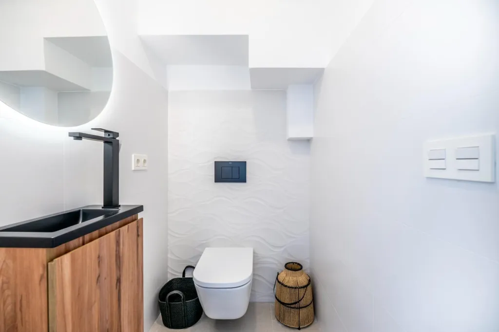 Bagni - Architectural Villa with Private Pool in Roldán