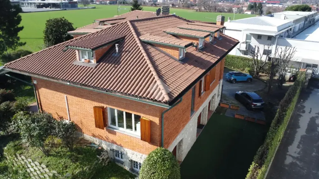 Vue aérienne - First-Floor Apartment with Private Porch in Mozzo