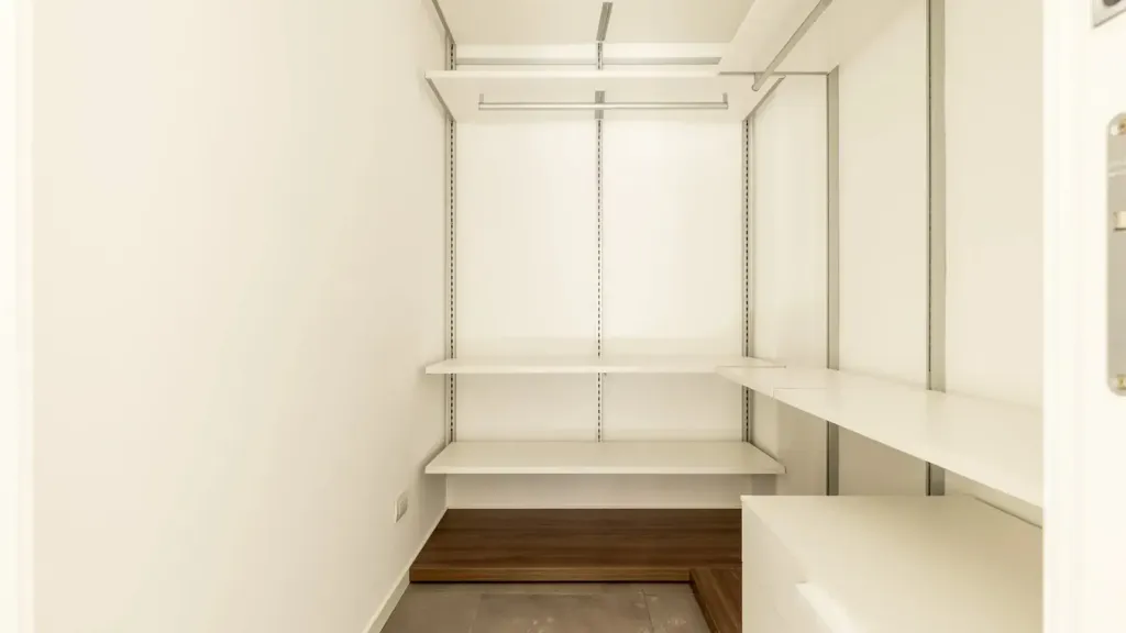 closet_dressing