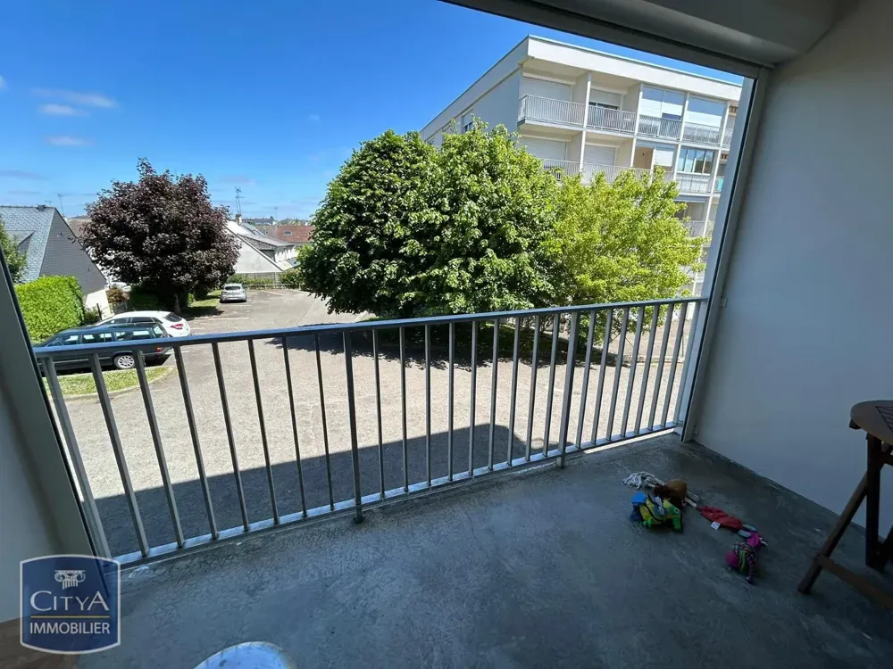 Balcone - 2-Bedroom Apartment with Balcony in Laval