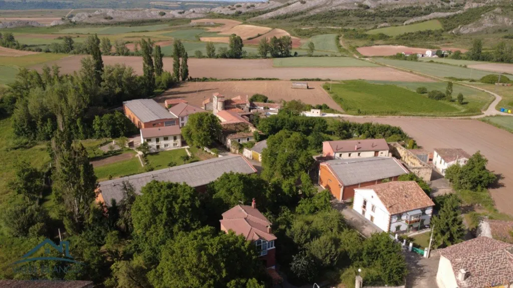 Õhuvaade - House with Fruit Garden in Valle de Valdelucio