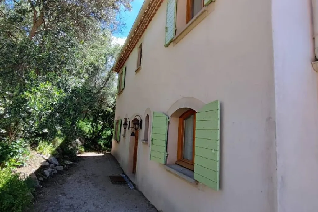 Välivaade - Bastide with Pool and Garden in Sommières