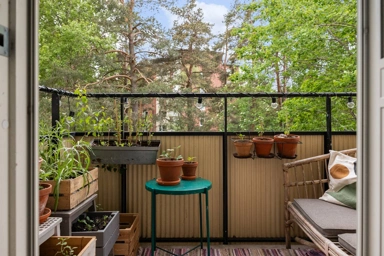 Rõdu - 50s Character Flat with Balcony in Stockholm