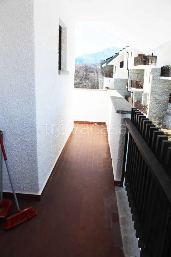 Balcon - Renovated Apartment with Panoramic View in Bagnolo Piemonte