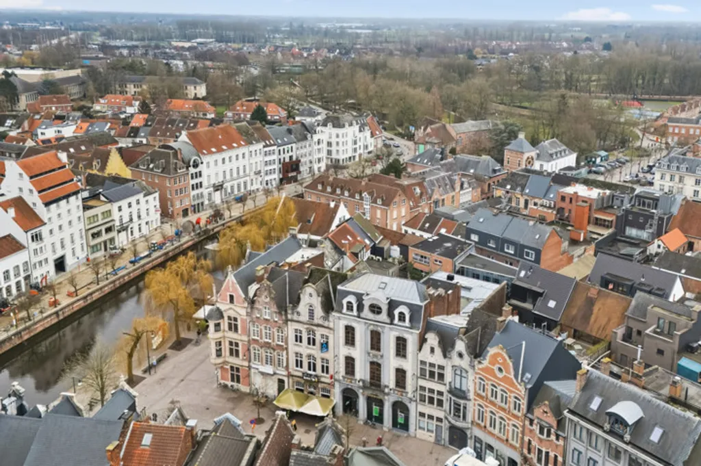 Vista aerea - Historic Mixed-Use House in Lier
