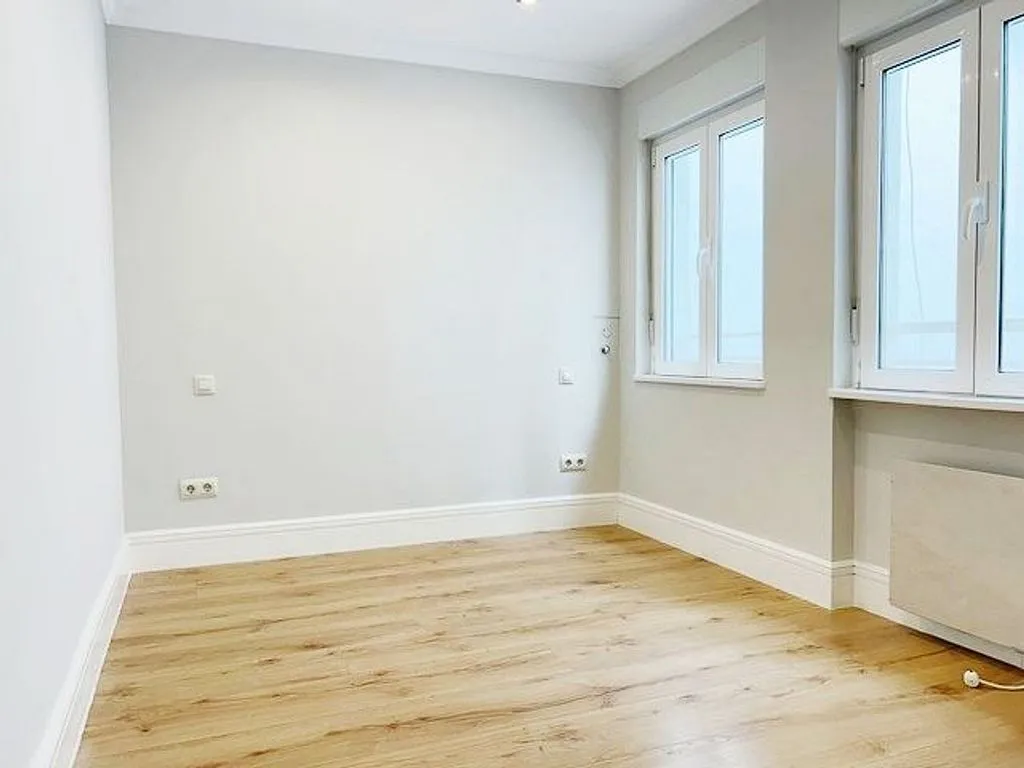 Toad - Modernised 1-Bedroom Flat with Elevator in Chamberí