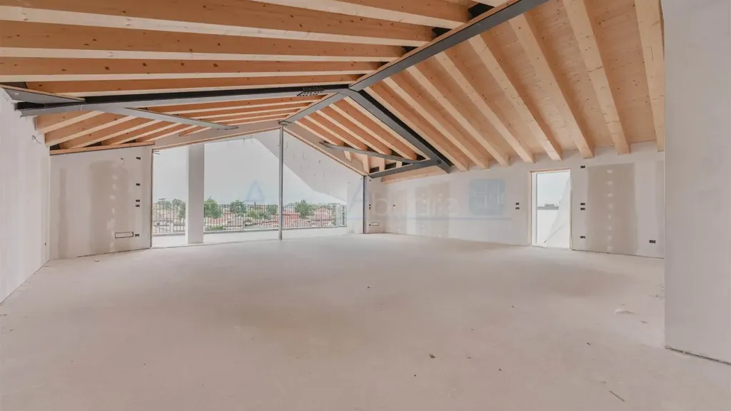 Toad - Penthouse with Four-Faced Views in Treviso