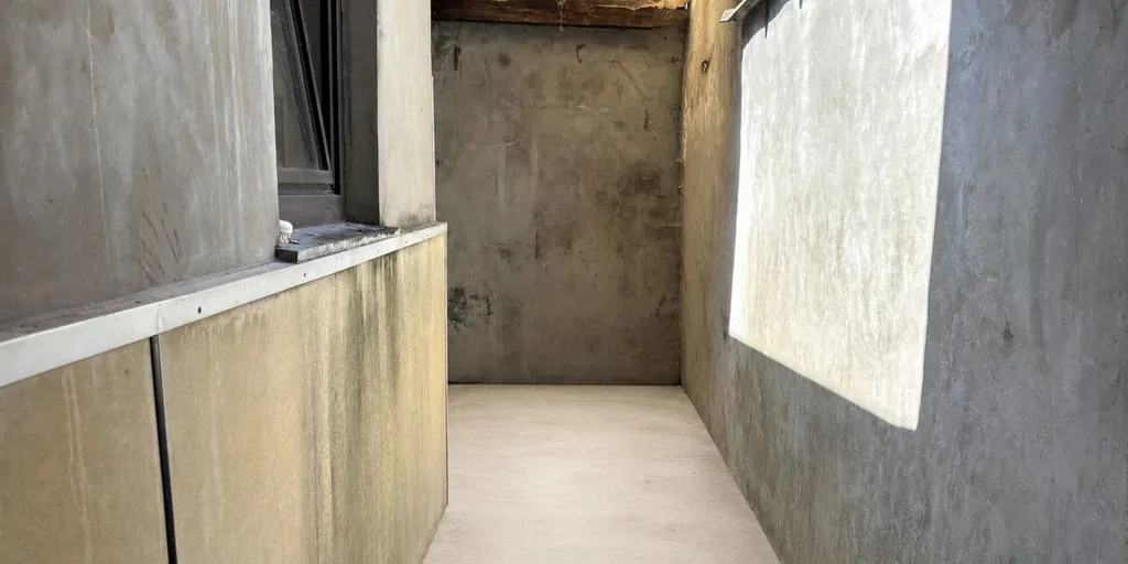 Entrée - Appartement Gelijkvloers avec Salle de Bains dans le Centre de Louvain