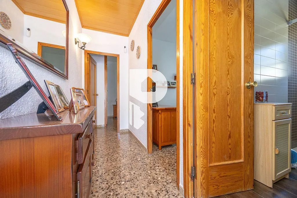 Hallway - Chalet with Pool and Terrace in Corbera de Llobregat