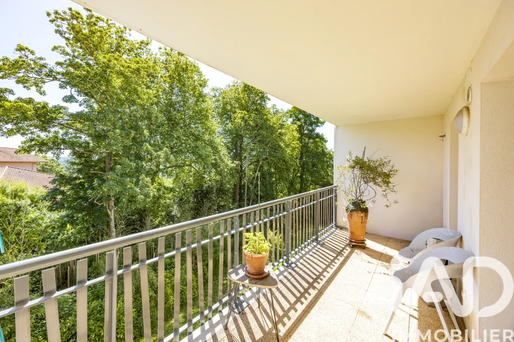 Balcon - Appartement avec Balcon et Vue Verdoyante à Bayonne