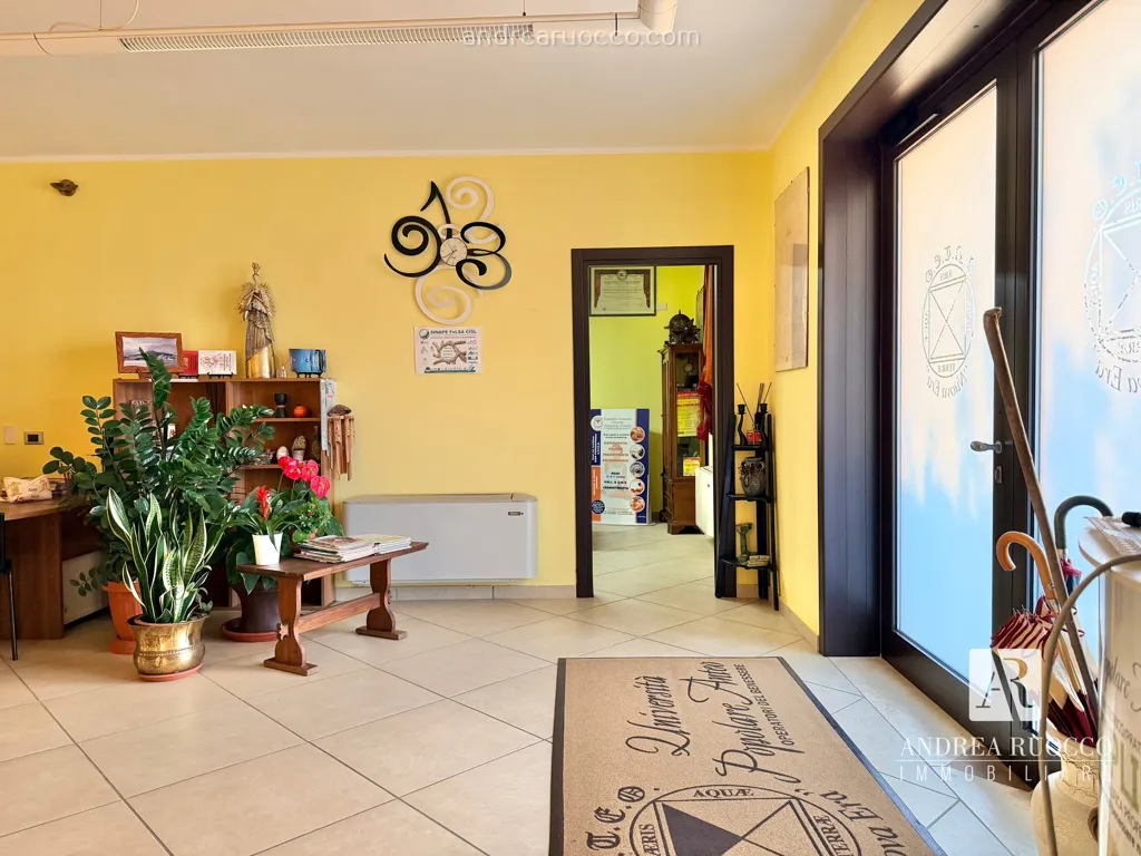 Entrée - Semi-Detached Villa with Office in Paestum