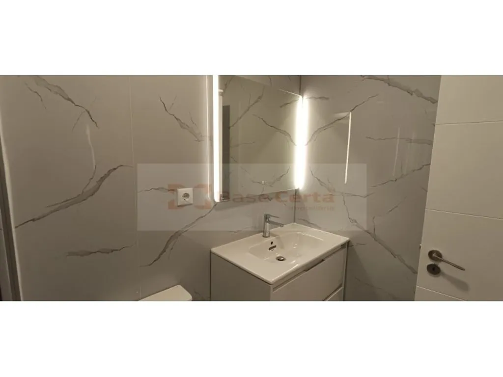 Salles de bain - Luxury Apartment with Beach Access in Oeiras