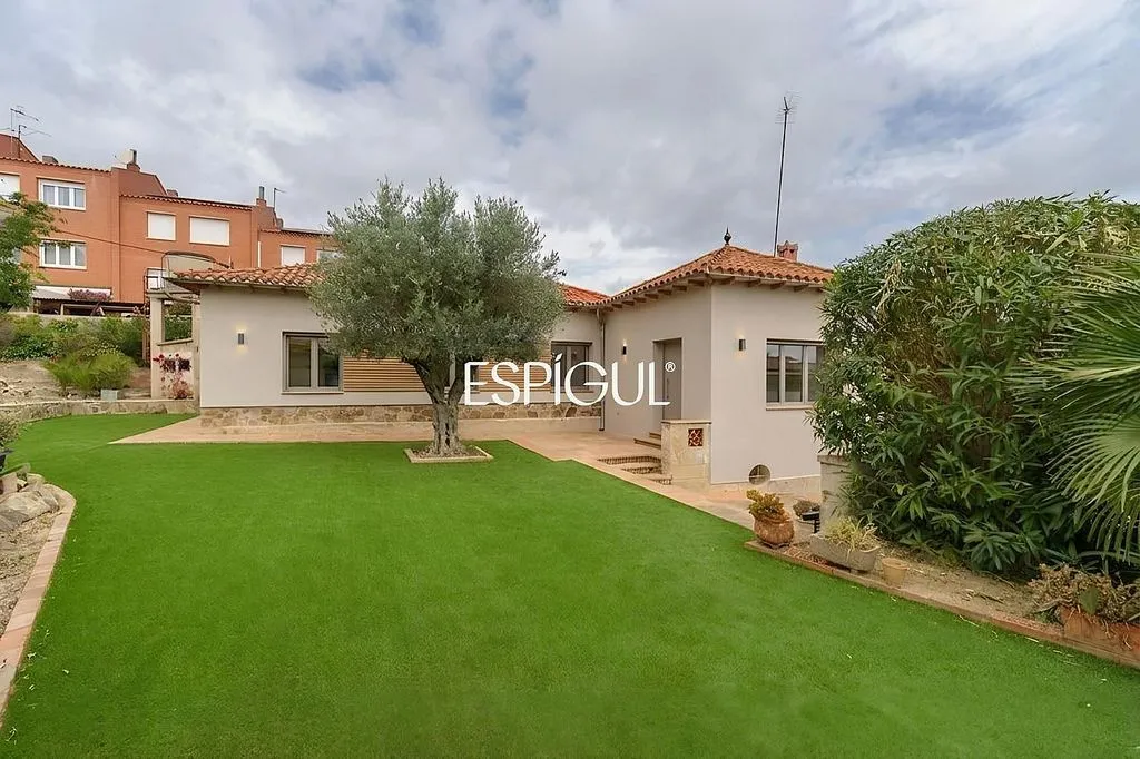Jardin - Chalet with Pool and Terrace in Alella