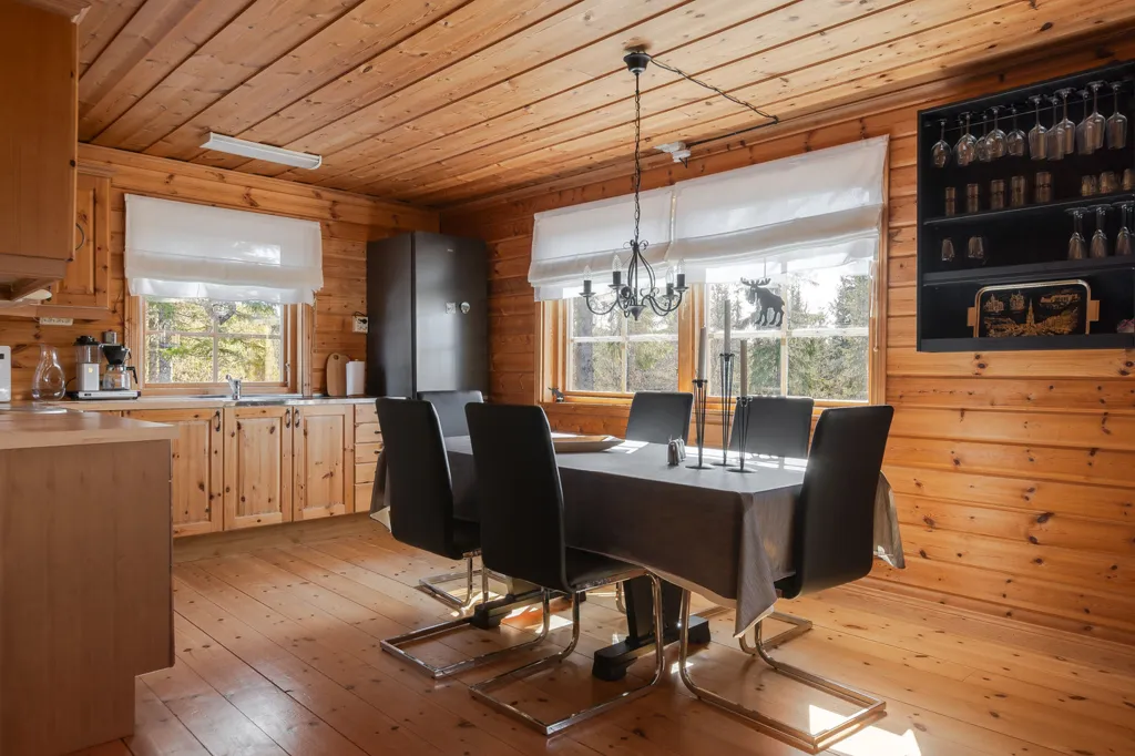 Salle à manger - Cottage with Ski Trails in Jämtland