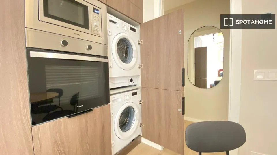 Pesuköök - Shared Flat with Lift in Niño Jesús, Madrid