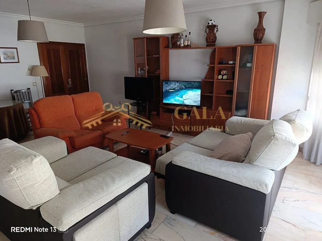 Soggiorno - Duplex with Terrace and Balcony in Cáceres Centre