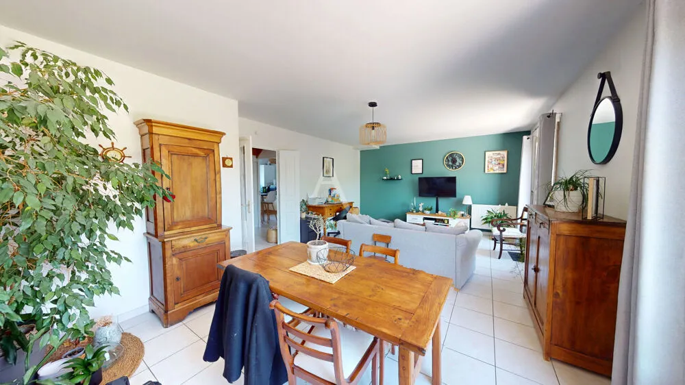4-toaline maja asukohas Boigny sur bionne