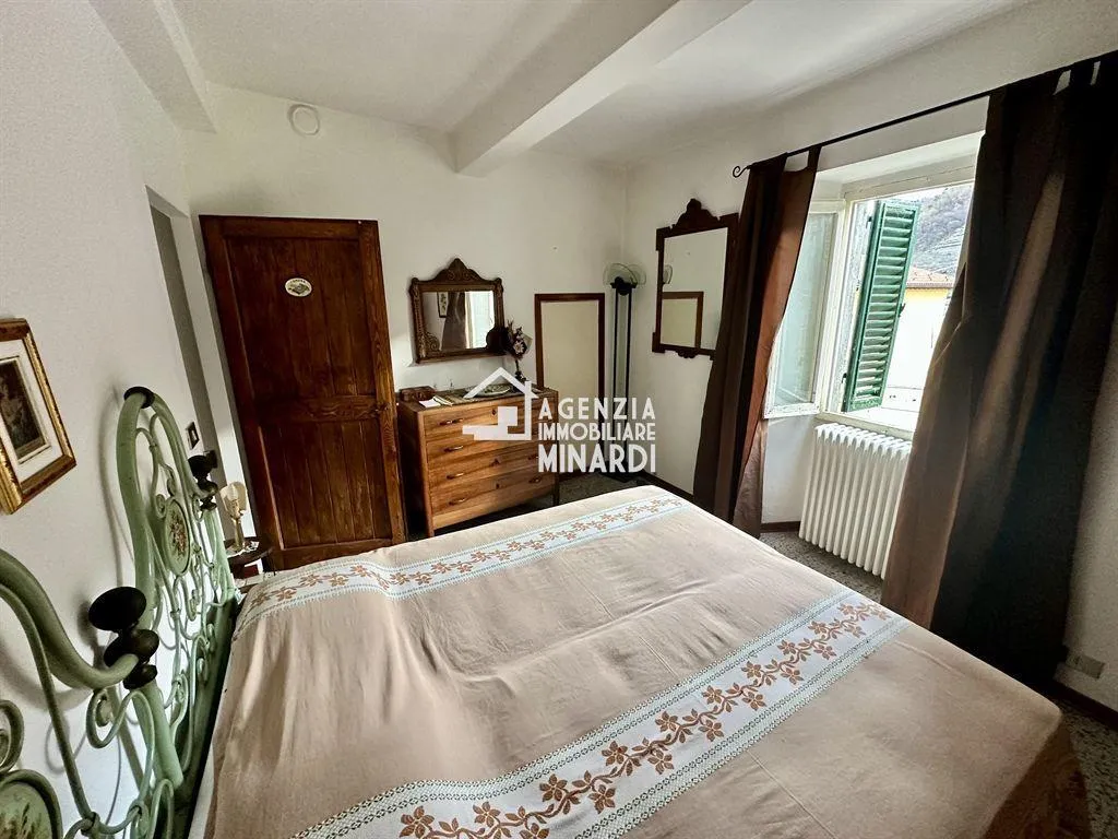 Chambres - Renovated Apartment in Sasso Building, Marradi
