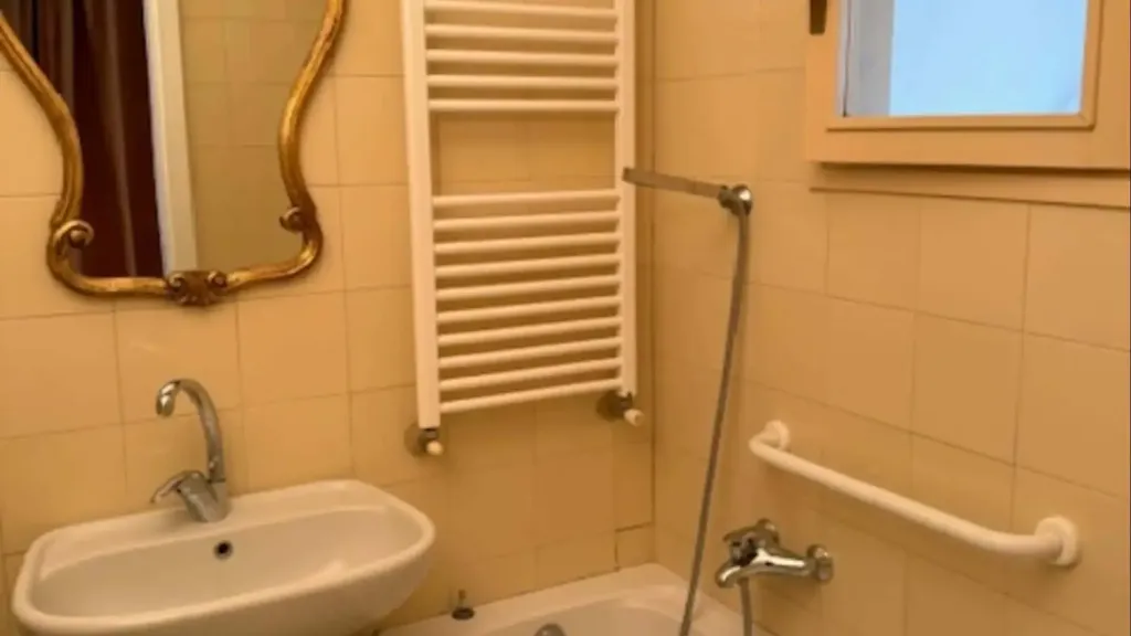 Vannitoad - Stylish Studio with Balcony in NoLo, Milan