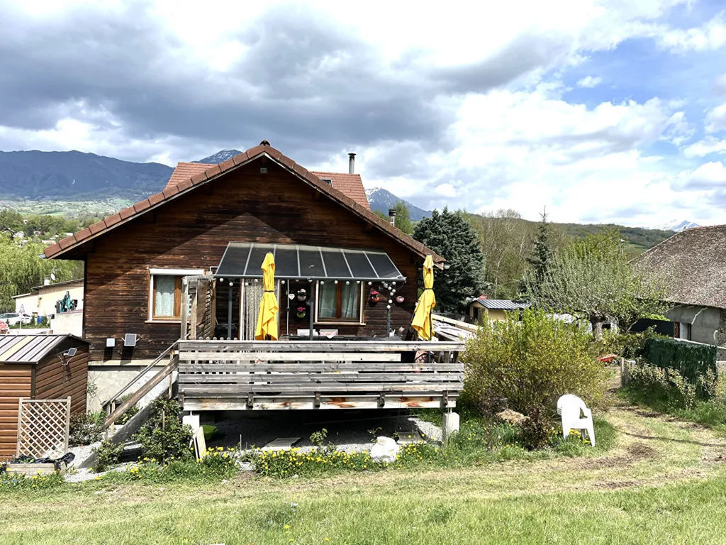 Välivaade - Renovated House with Mountain View in Charming Area