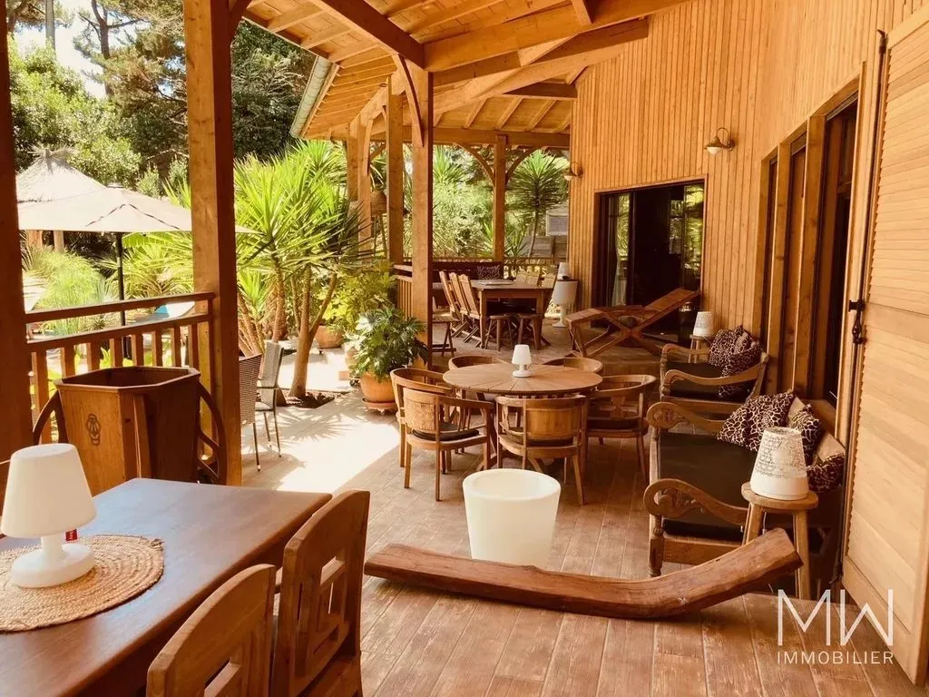 Terrasse - Villa Luxueuse avec Piscine à Cap Ferret