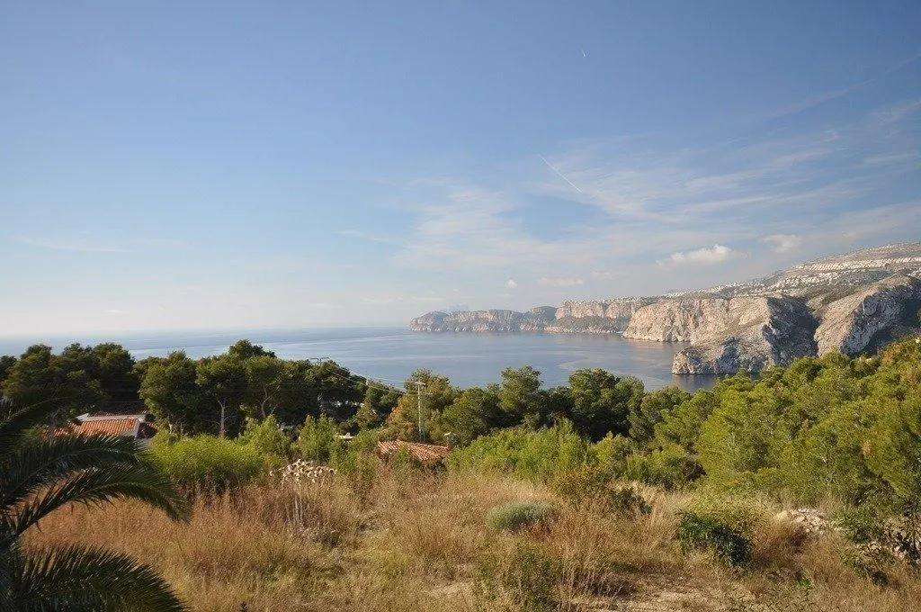Jardin - Building Land with Pool in Javea