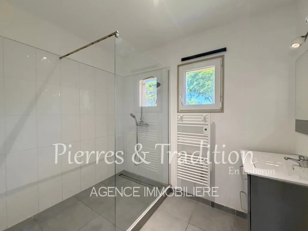 Salles de bain - Maison avec Jardin à Céreste