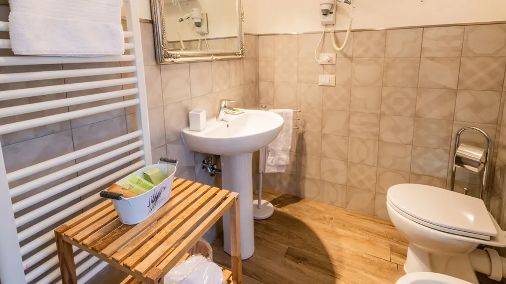 Bagni - Historic Hamlet with Pool in Anghiari