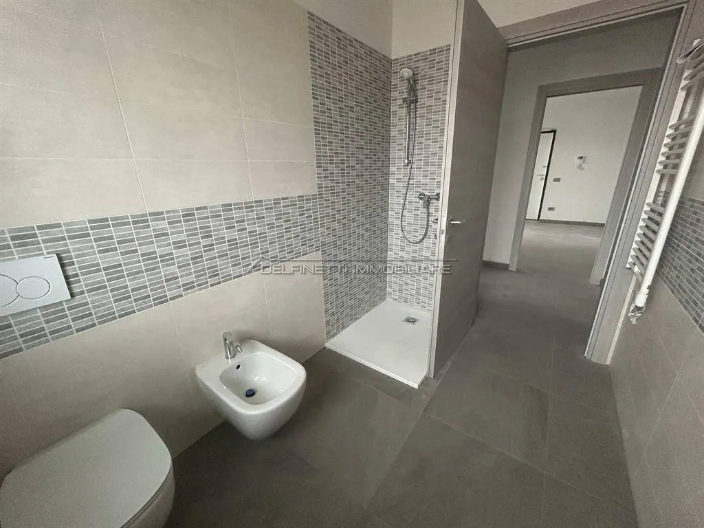 Salles de bain - New Class A4 Apartment with Terraces near Alba