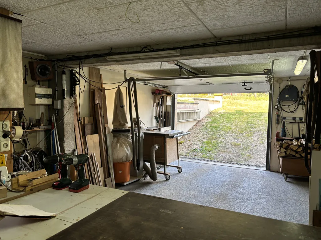 Garage - Maison Prête à Emménager avec Terrain à Autry-Issards