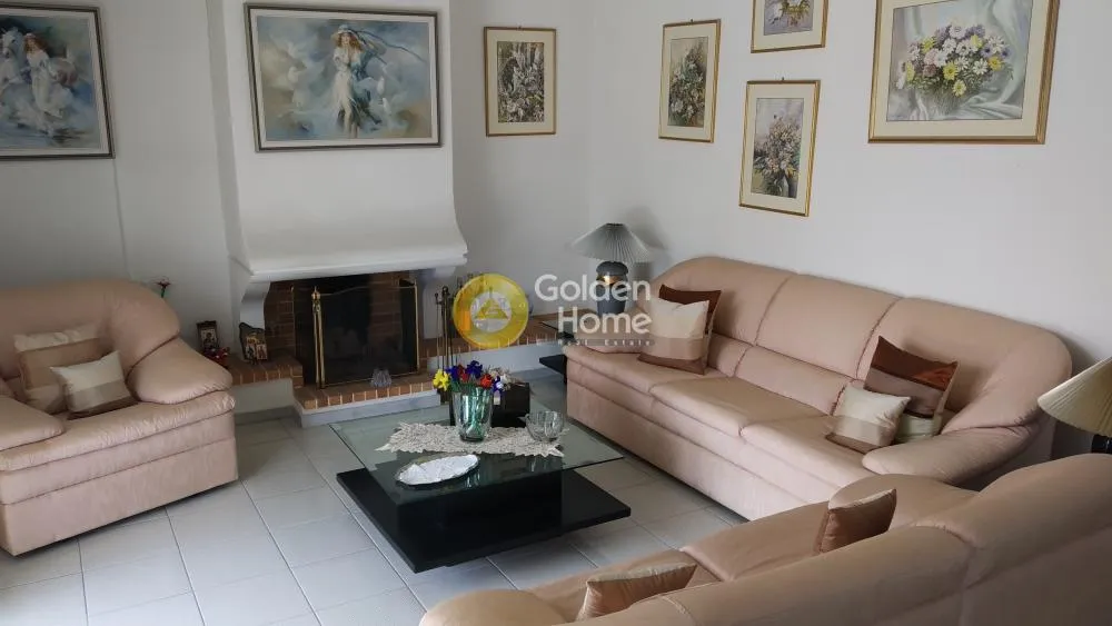 Séjour - Multi-Storey Building with Large Garden in Rafina - Neraias