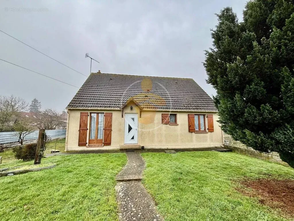 Extérieur - Pavillon à Rénover avec Jardin à Tergnier