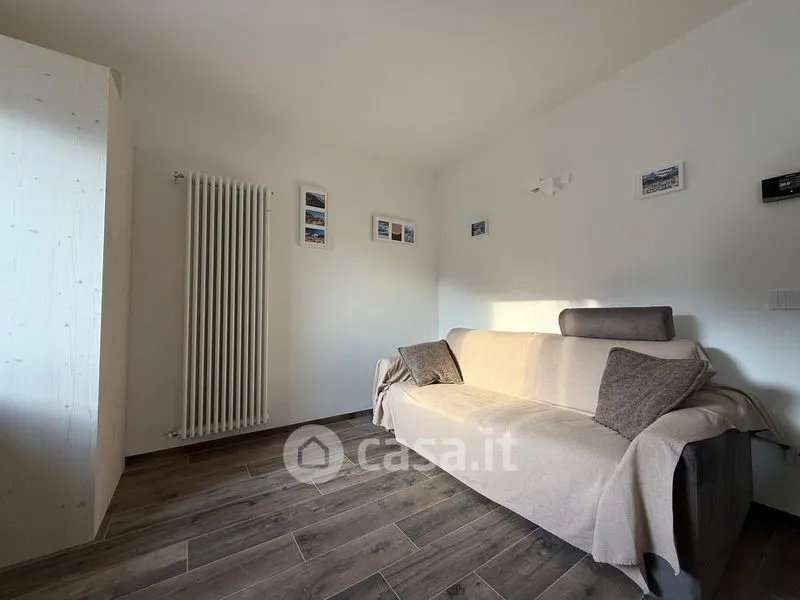Soggiorno - Rustic Bilocale with Panoramic Terrace in Valdidentro