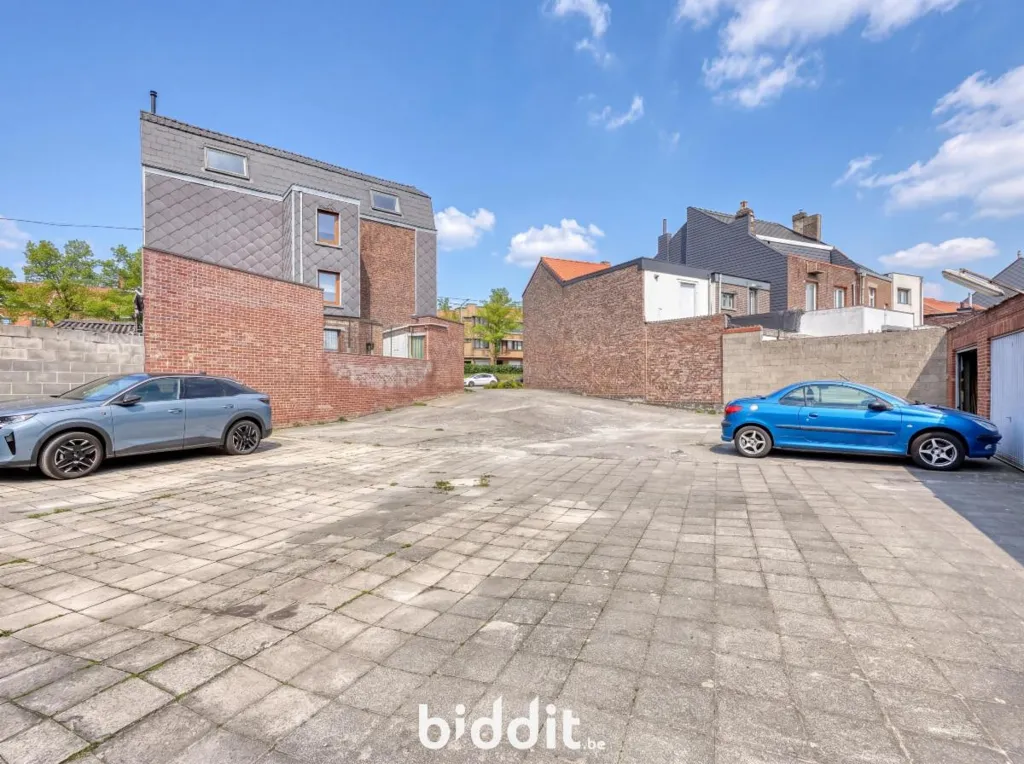 Välivaade - Garage Complex with 9 Spaces in Kabbeekvest