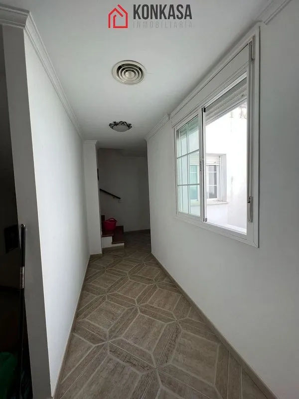 hallway_entrance