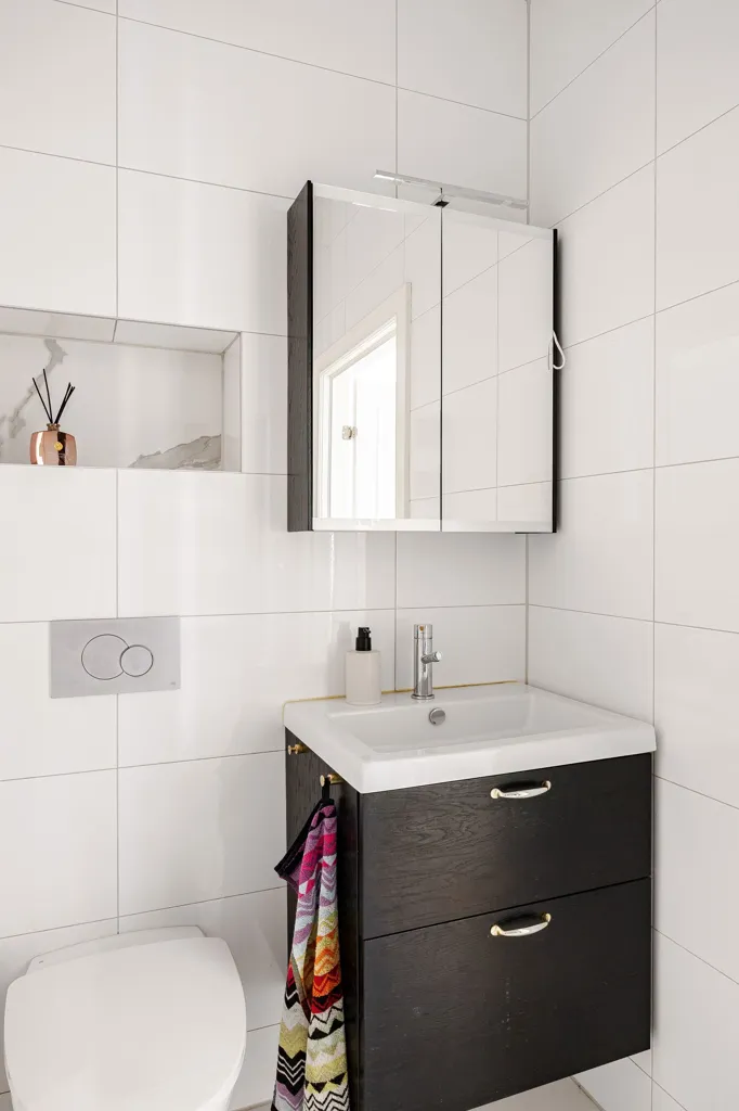 Salles de bain - City Apartment with Balcony in Kvarnholmen
