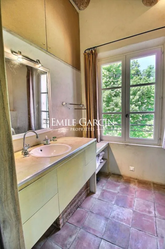 Vannitoad - Provençal Bastide with Pool near Aix-en-Provence
