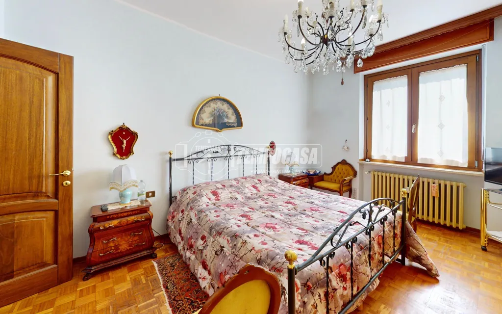 Bedrooms - Apartment with Garden in Rivarolo Canavese