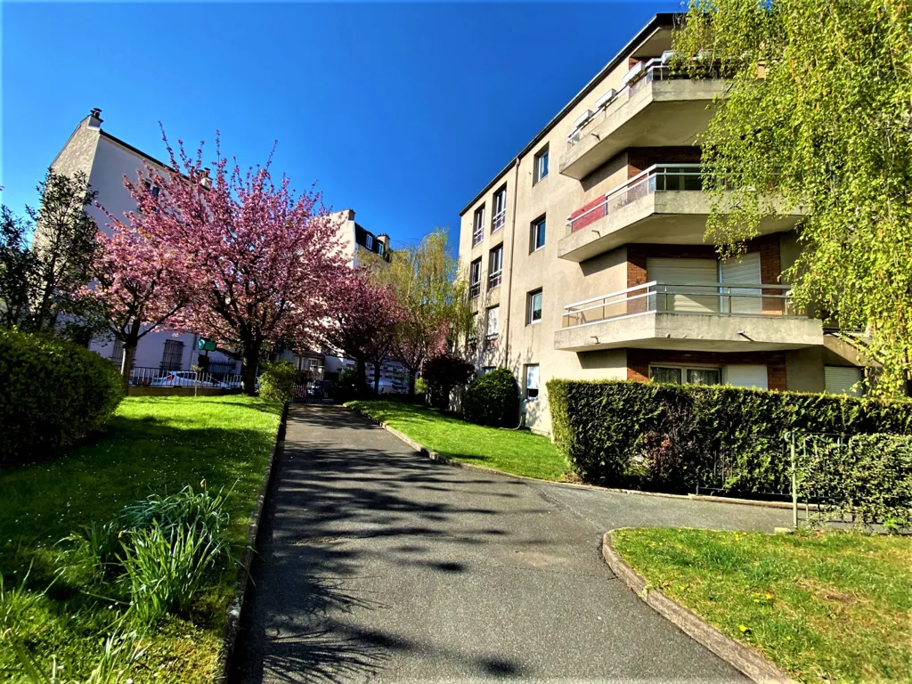 Extérieur - Appartement avec Terrasse Sud-Ouest au Kremlin-Bicêtre