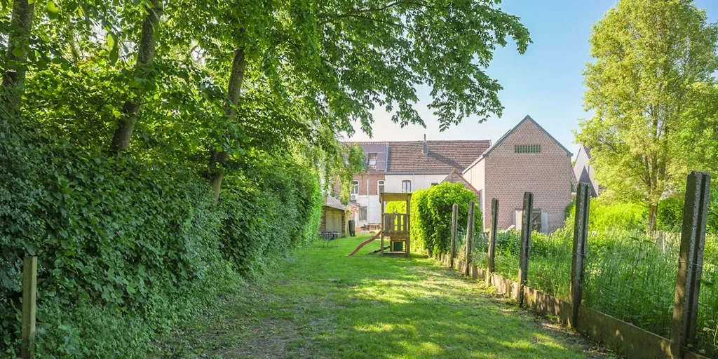 Jardin - Maison Charmante avec Jardin à Balegem