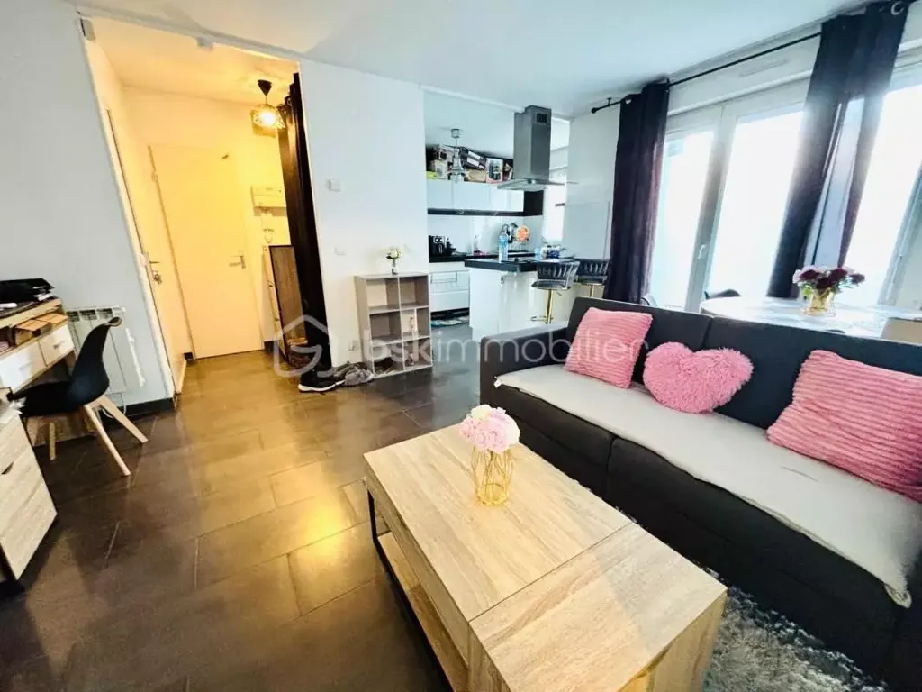 Soggiorno - Ground Floor Apartment with Terrace near Station